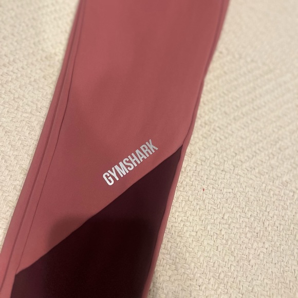 Gymshark dusty pink/ruby set. XS - Picture 4 of 10